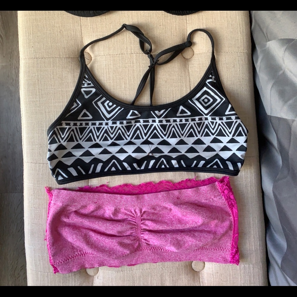 Bandeau/sports bra & bikini top & one piece